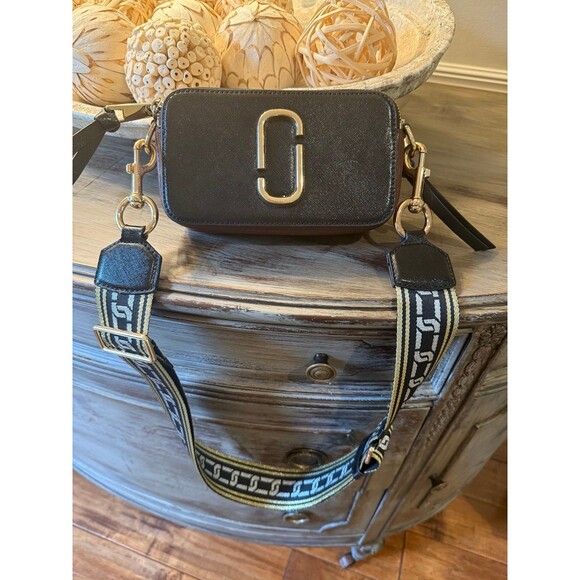 Marc Jacobs Snapshot Crossbody Bag Purse  black/red Gold hardware - Picture 1 of 12